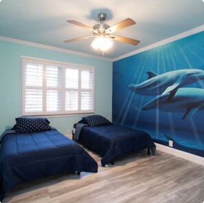 4 slaapkamers, een strijkplank/strijkijzer, wifi, beddengoed