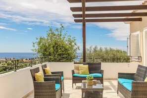 Villa (4 Bedrooms) | Aussenbereich