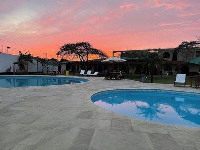 HOSPEDAJE EL CASCABEL