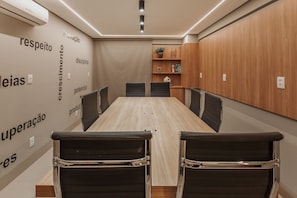 Comfort Apartment | Meeting facility
