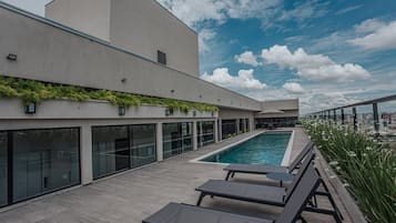 2 indoor pools