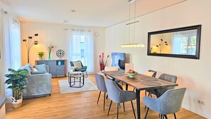 Dining - RelaxRefugium / 6 pers. / Garage / 2xWorkspace (Königs Wusterhausen)