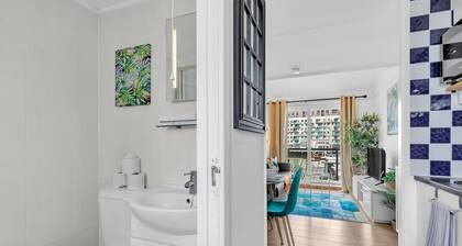 On the Water 6 A One-of-a-Kind Stay | Free Parking | By My Getaways