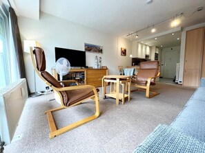 Apartment | Living area - Studio Apartment in Knokke Near Seafront (De Haan)