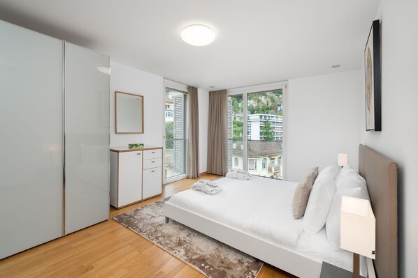 Iron/ironing board, bed sheets - Montreux Two Bedroom Lake View and Spa D 4.10 (Montreux)