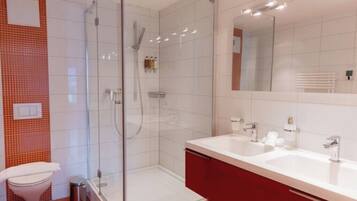 Toallas, papel higiénico