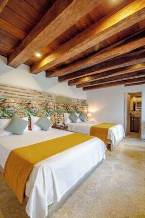 Habitación estándar con 1 cama matrimonial o 2 individuales | Caja de seguridad en la habitación, wifi gratis y ropa de cama