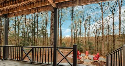 XL MODERN MTN RETREAT! Mtn Views GameRm, 6 rooms, Firepit, Close to Dwtn HOT TUB