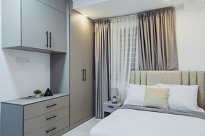 2 chambres, fer et planche à repasser, Wi-Fi, draps fournis