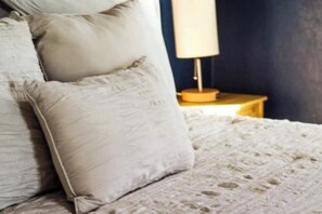 3 chambres, bureau, Wi-Fi, draps fournis