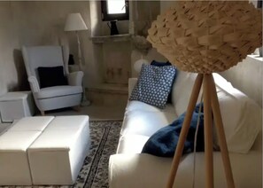 Living area - Gordes, in the heart of the village with private pool and panoramic view (Gordes)