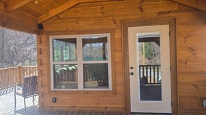 Exterior detail - Peaceful 2-bedroom Tiny Home Log Cabin in outskirts of Franklin. Pet Friendly! (Franklin)
