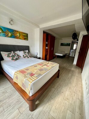 Family Room | Free WiFi, bed sheets - Hotel Casa Bresse (Cali)