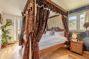 2 bedrooms, free WiFi, bed sheets - 2 Bed in West Quantoxhead (oc-p30893) (West Quantoxhead)