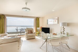 TV - 3 Bed in Torquay (oc-a31052) (Torquay)