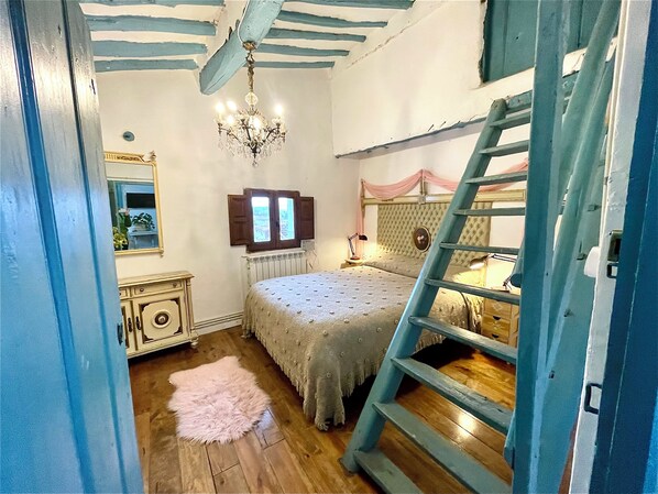 2 chambres, fer et planche à repasser, Wi-Fi gratuit, draps fournis