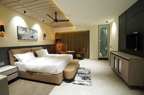 Deluxe Double or Twin Room | Soundproofing, free WiFi - DORO ROYAL SUITE (Mannarkkad)