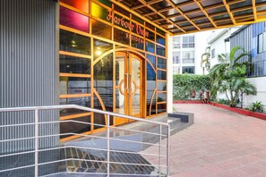 House | Reception - Blissful Comfort Stays MG Road Ernakulam (Kanayannur)