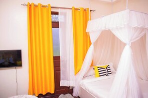 Deluxe Studio, City View | Individually decorated, individually furnished, free WiFi - Winam Court Studio Apartments kisumu (Kisumu)