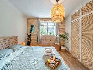 1 bedroom, free WiFi, bed sheets