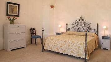 3 camere, ferro/asse da stiro, lenzuola