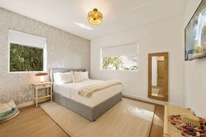 2 bedrooms, desk, iron/ironing board, free WiFi - Lux Designer Apt 2BR/2BA by Lincoln Road MIA Beach (Miami Beach)
