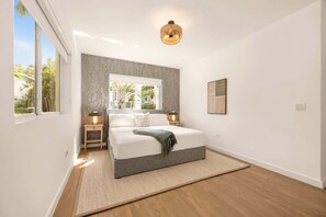 2 slaapkamers, een strijkplank/strijkijzer, wifi, beddengoed