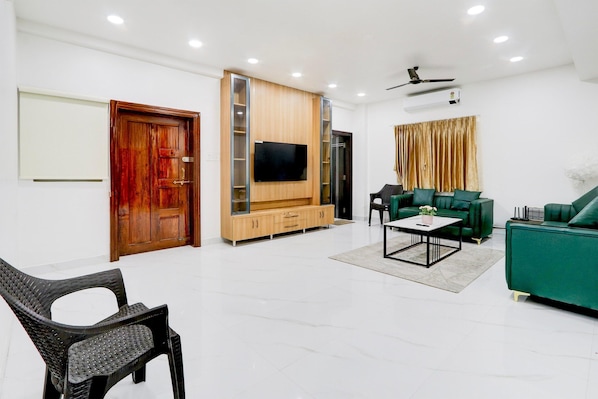 House | Interior