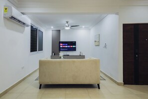 Living area - OASIS 2: Stylish 2BR with premium finishes, custom décor & stunning views. (Takoradi)