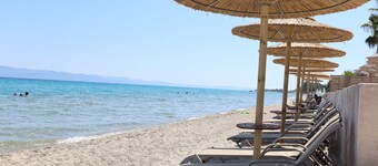 Nusa Suites & Villas