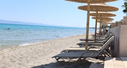 Nusa Suites & Villas