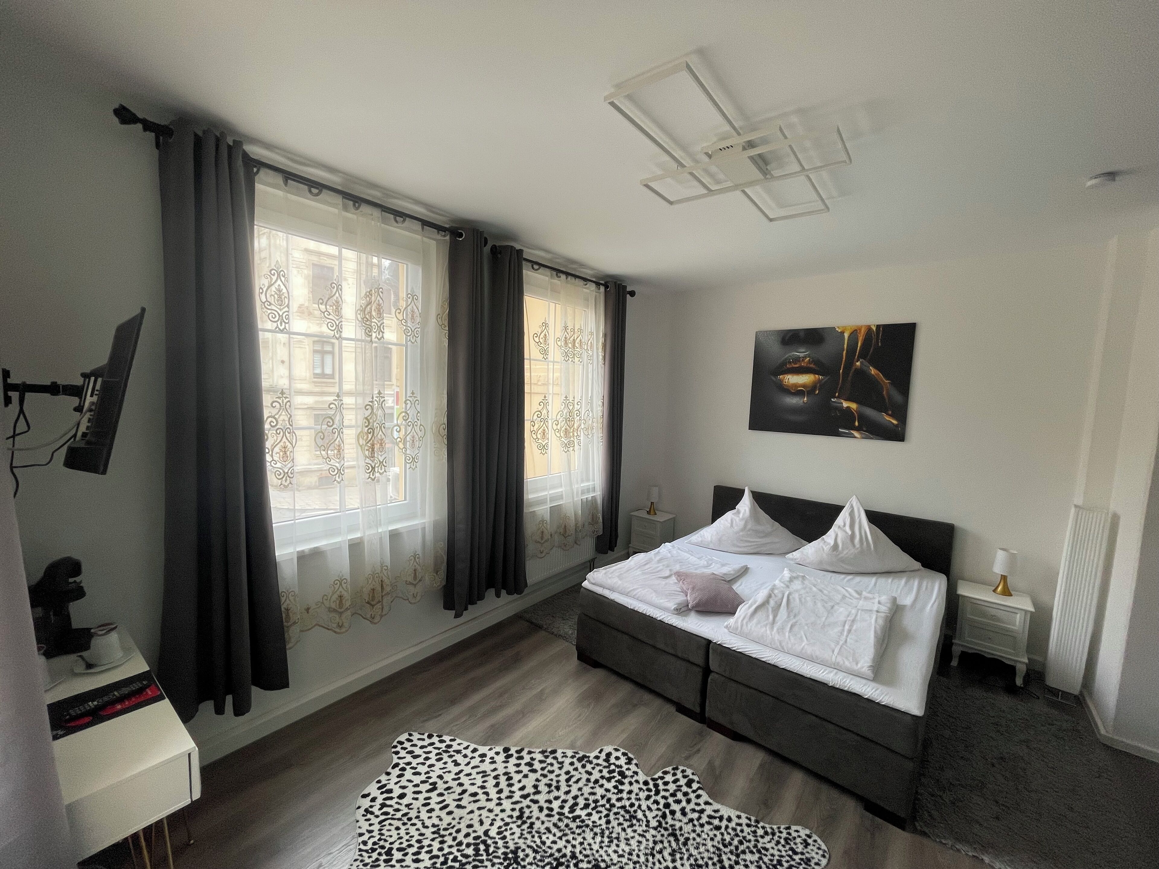 Standard Double Room | Individually decorated, individually furnished, desk, cribs/infant beds