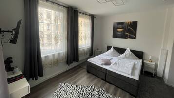 Standard Double Room | Individually decorated, individually furnished, desk, cribs/infant beds