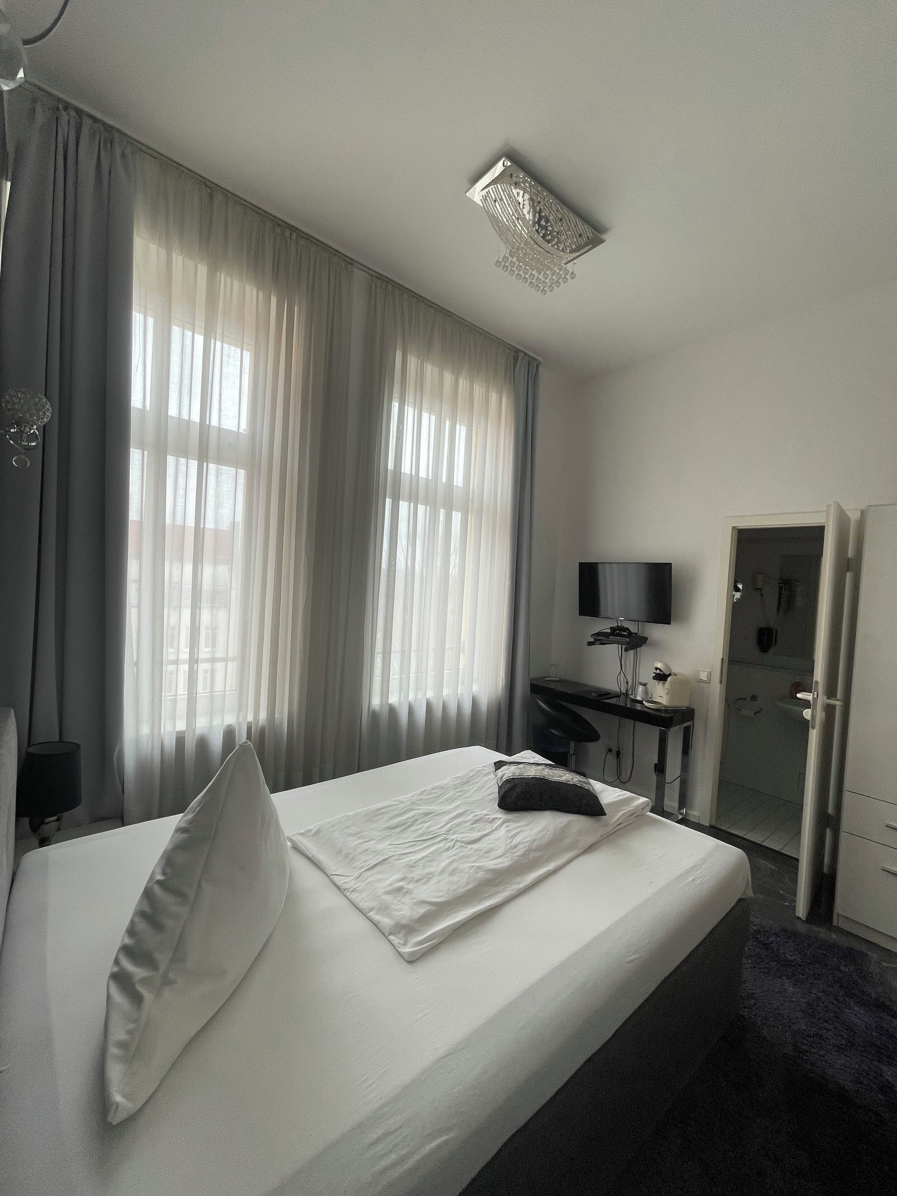 Individually decorated, individually furnished, desk, cribs/infant beds