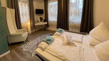 Standard Double Room | Individually decorated, individually furnished, desk, free WiFi