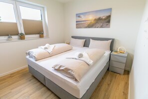 1 Schlafzimmer, Reisekinderbett, kostenloses WLAN, Bettwäsche