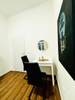 Basic Room | Iron/ironing board, bed sheets