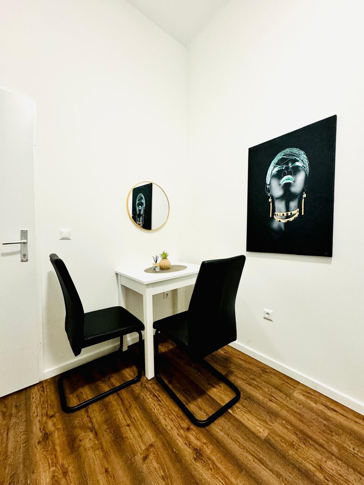 Basic Room | Iron/ironing board, bed sheets