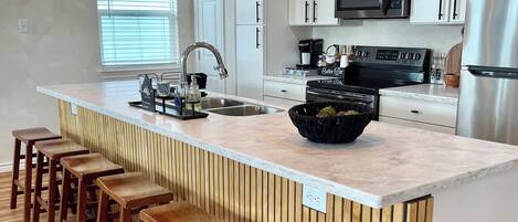 Microwave, oven, stovetop, dishwasher