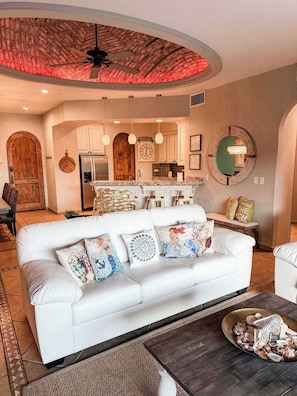 Condo, Multiple Beds, Balcony (Bella Sirena BA 102) | Living area | 42-inch flat-screen TV with digital channels, DVD player - Bella Sirena (Puerto Peñasco)