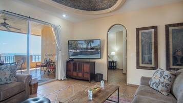 Condo, várias camas, sacada (Bella Sirena BD 604) | Área de estar