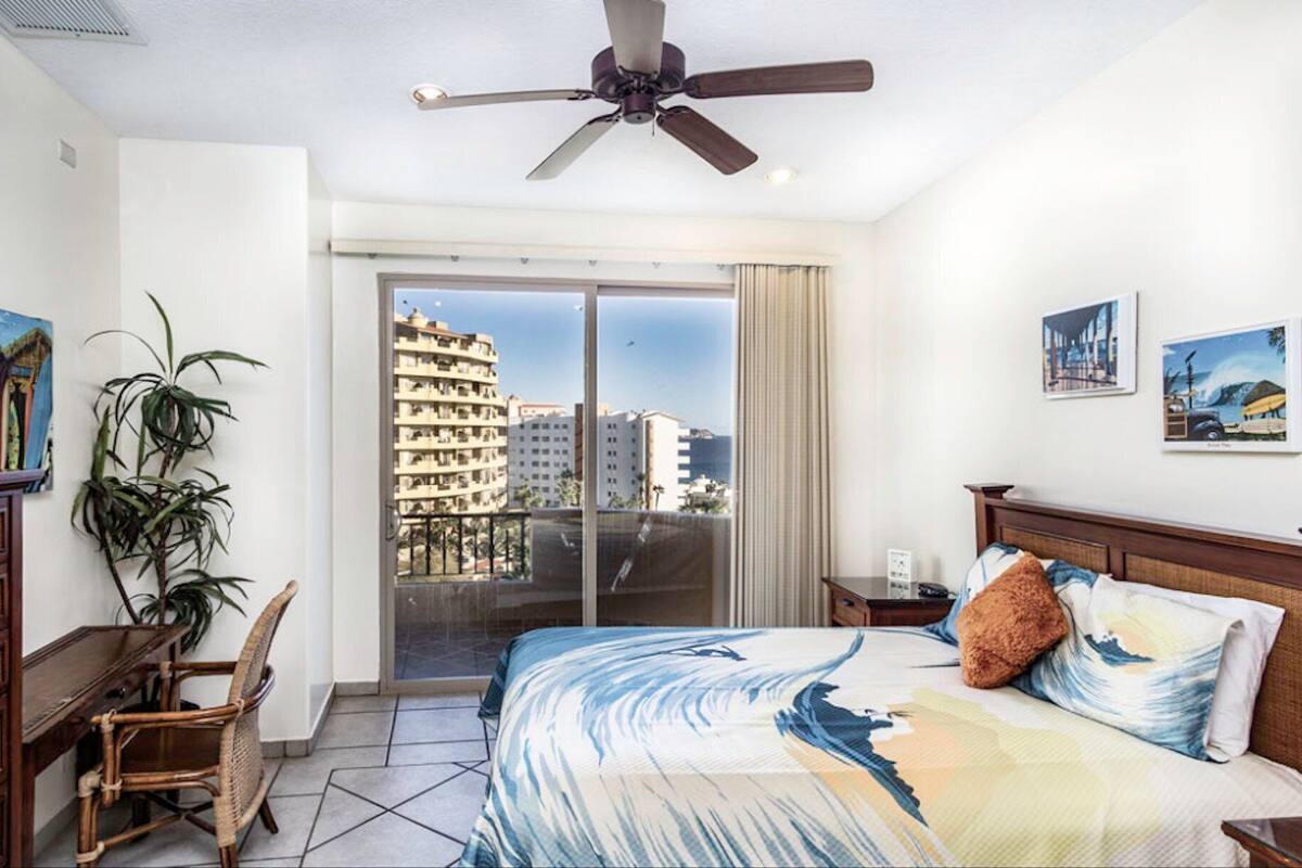 Kondominium, 2 Tempat Tidur Queen, balkon (Bella Sirena BE 505) | 2 kamar tidur dan didekorasi berbeda-beda