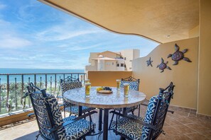 Condo, 1 King Bed with Sofa bed, Balcony (Bella Sirena BD 703) | Outdoor dining