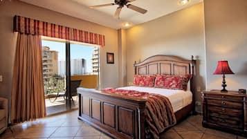 Condo, 1 King Bed with Sofa bed, Pool Access (Bella Sirena BB 303)