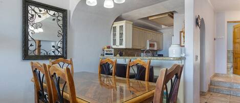 Condo, Multiple Beds, Balcony (Marina Pinacate Villa 18) | Dining
