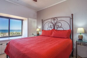 2 habitaciones, decoración personalizada y muebles diferentes 