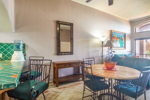 Lägenhet - flera sängar - balkong (Marina Pinacate 105) | Restauranger