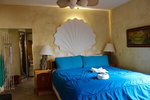 Apartment, Multiple Beds, Balcony, Beach View (Las Gaviotas LG 402) | 2 bedrooms, individually decorated, individually furnished - Mid-century Ocean View Apartment (Puerto Peñasco)