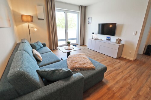 Steigernest 1- penthouse feeling. Balcony. Modern. Quiet.