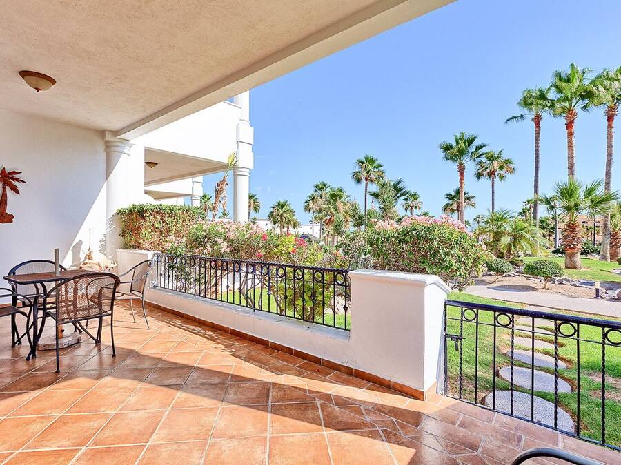 Appartamento, letti multipli, balcone, vista giardino (Casa Blanca CB 105) | Ristorazione all'aperto